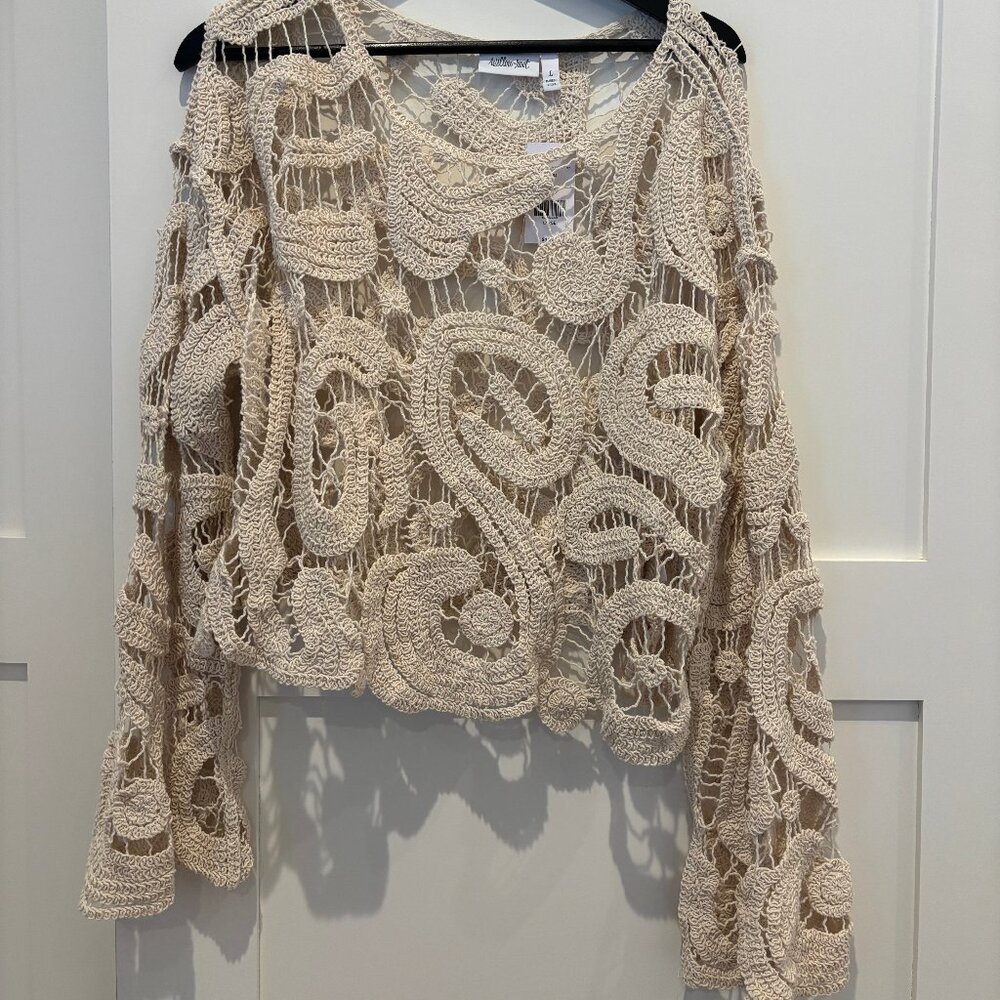 Brand New Willow & Root Open Weave Scalloped Sweater w/ Tags (Size Large) - Picture 5 of 7
